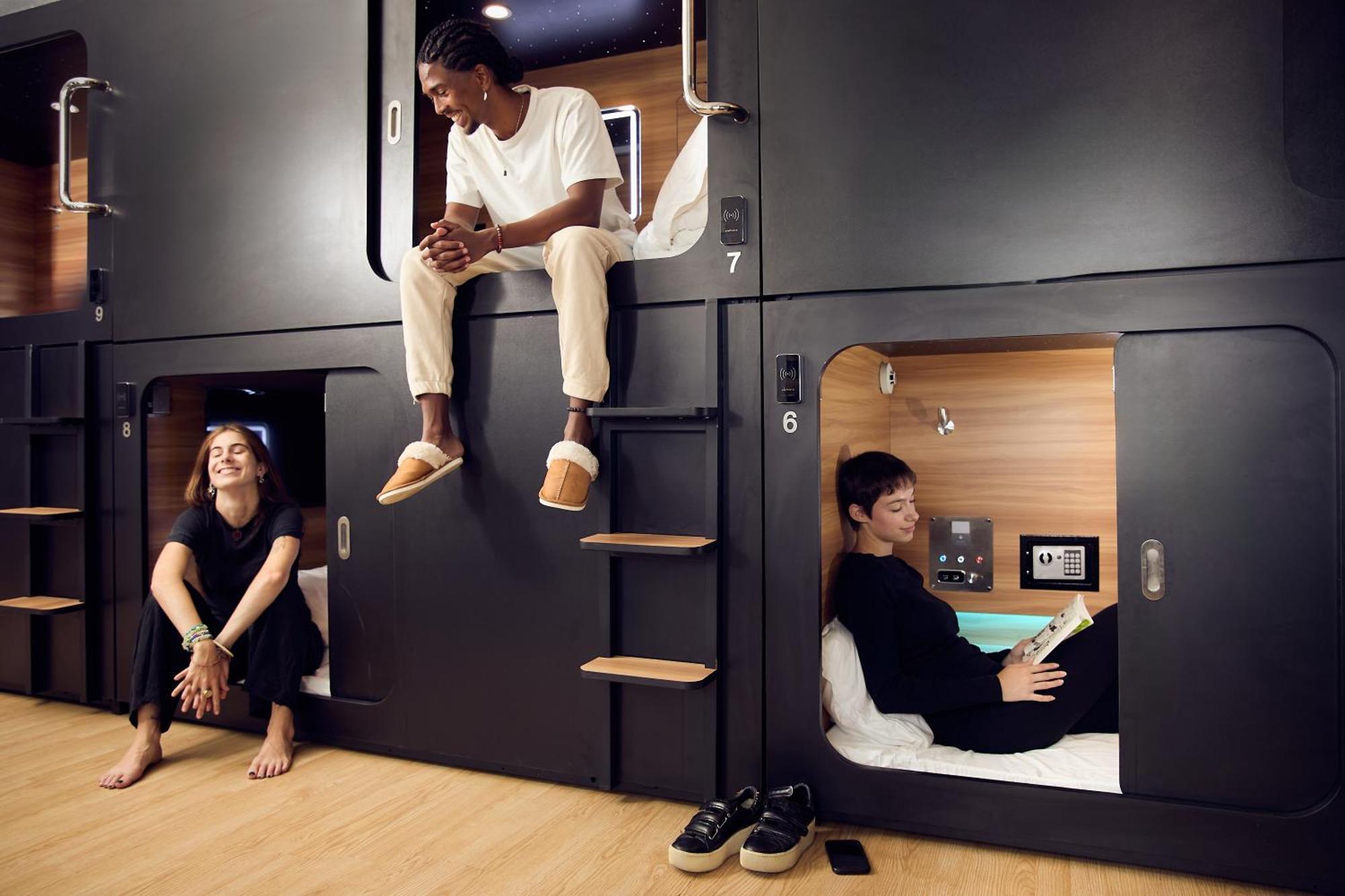 Capsule Hotel Montréal Exterior foto