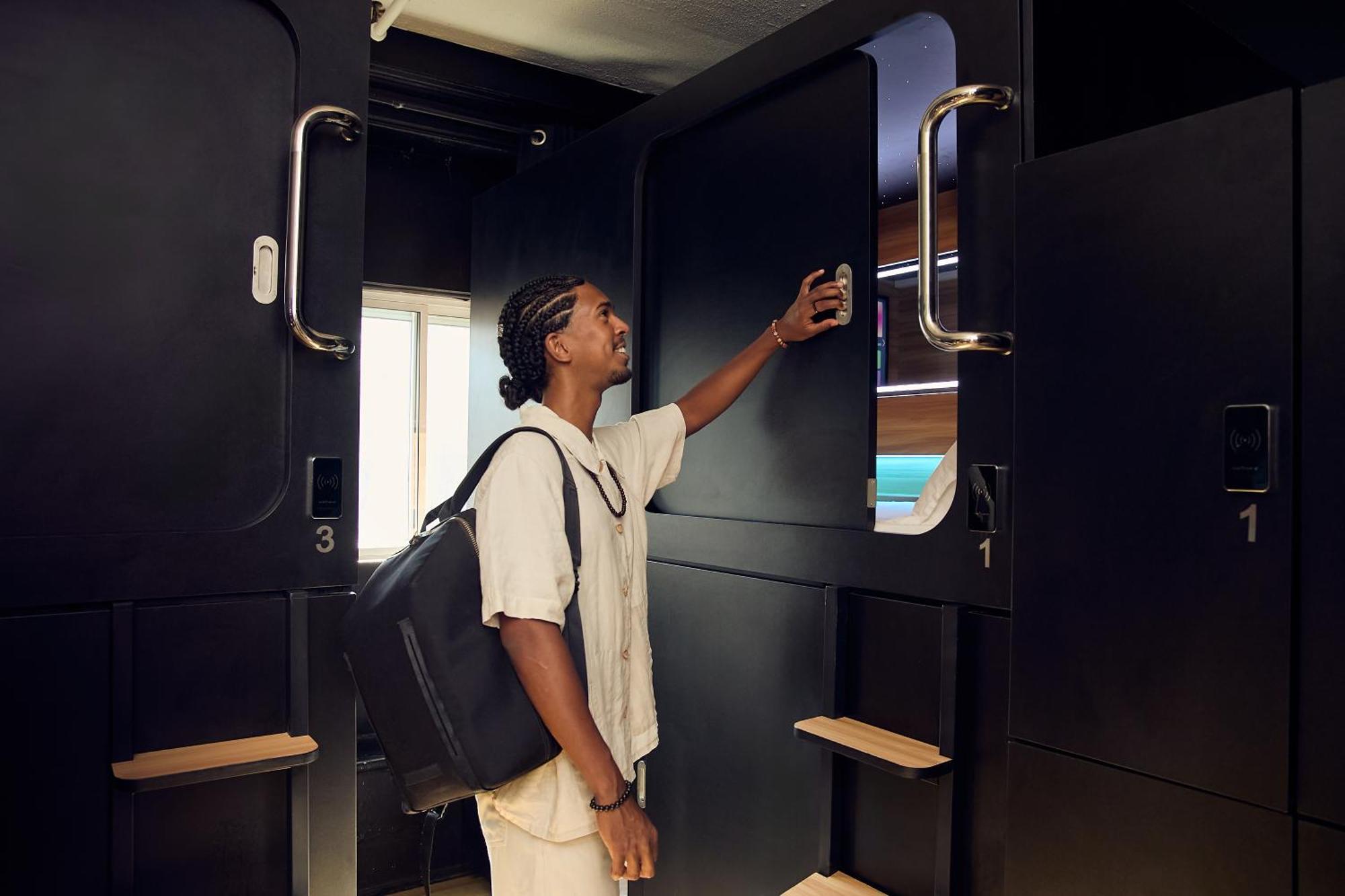 Capsule Hotel Montréal Exterior foto
